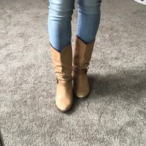 Slouchy 80s Vintage Tan Boot
